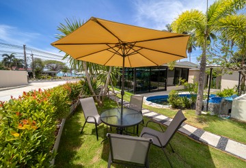 The-Retreat-Lawn-(10)
