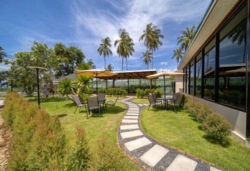 The-Retreat-Lawn-(6)