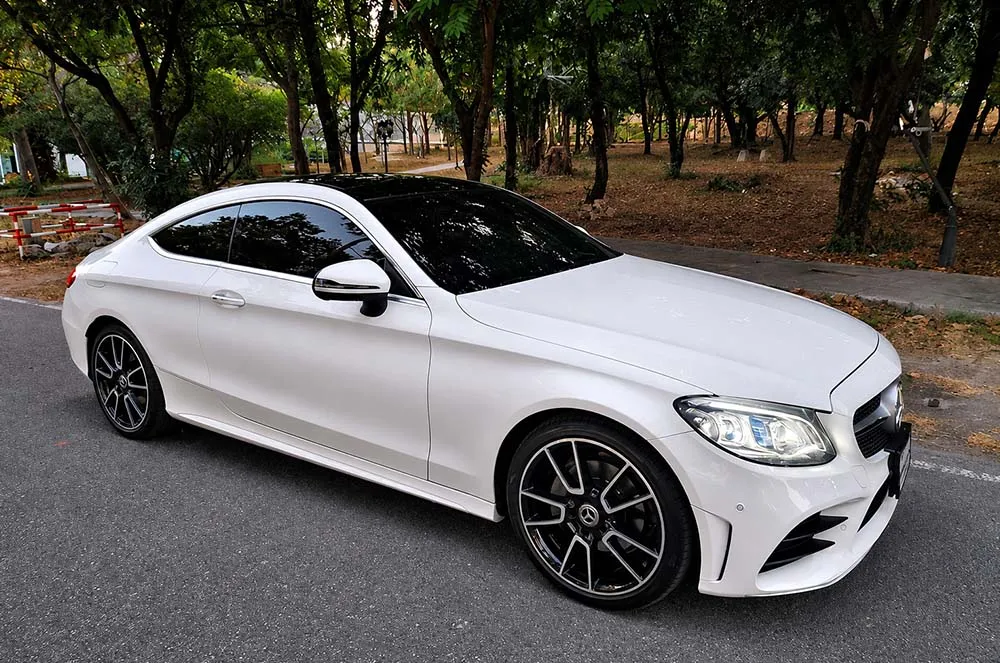 BenzC200Coupe1