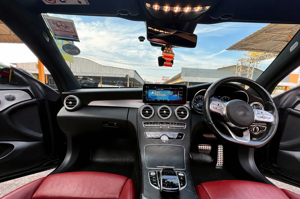 BenzC200Coupe3s