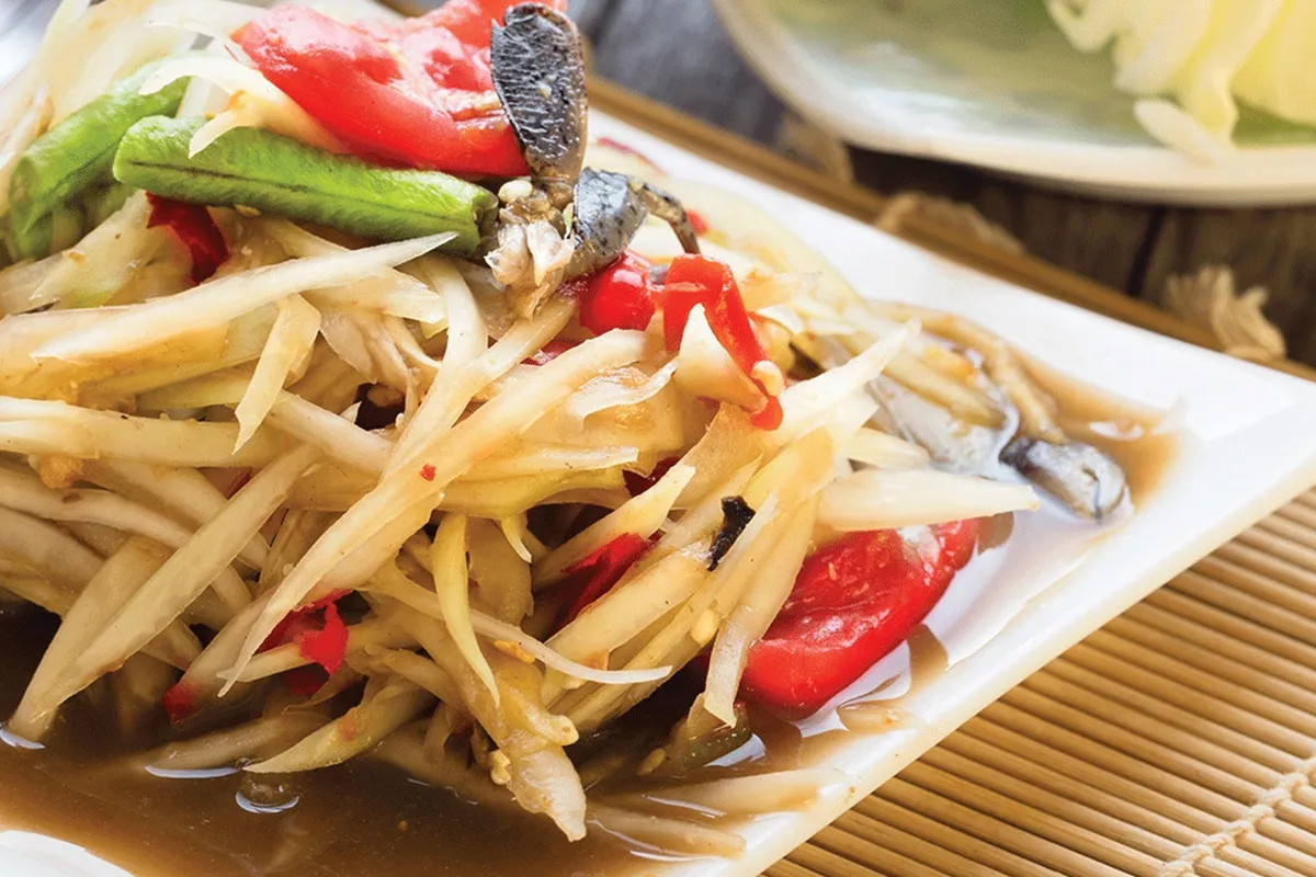 Som-Tum-Lao