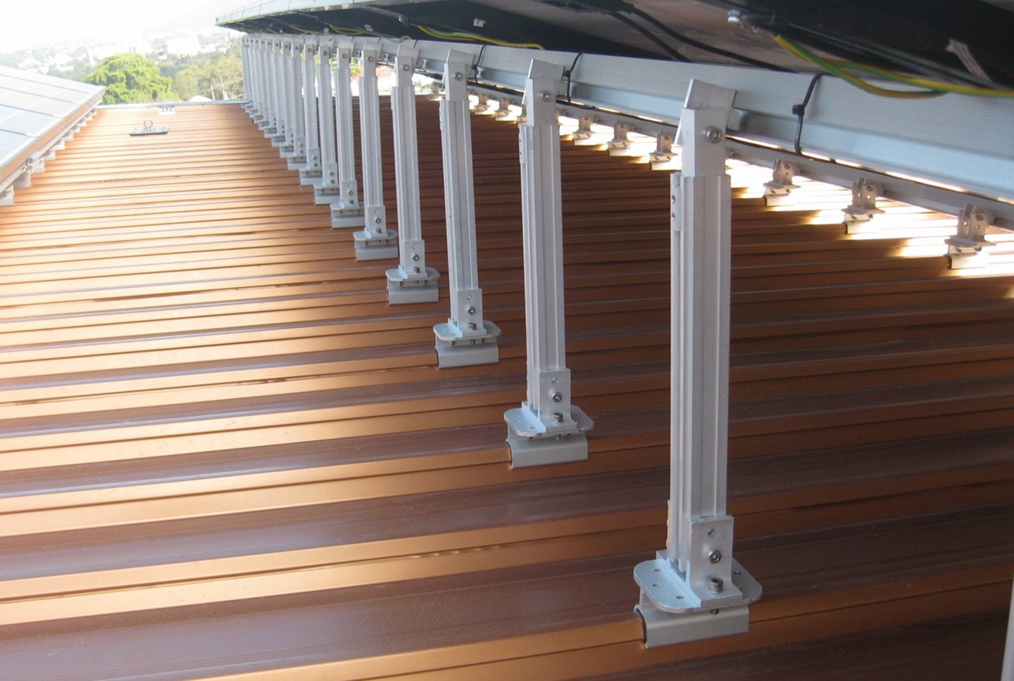 Clenergy-Rooftop-PV-ezRack-SolarRoof-Non-Penetrative-Solar-Project-01-1