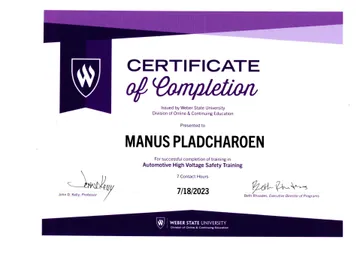 MANUS-PLADCHAROEN-8-1