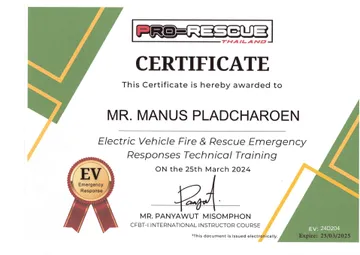 MANUS-PLADCHAROEN-9-1