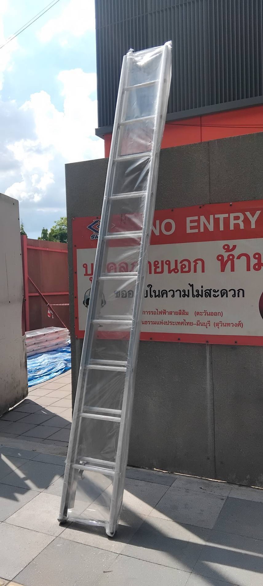 บันไดพาดเลื่อน 2 ตอน 11 ฟุต Barco LD-BC211