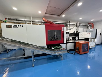 เครื่องฉีดพรีฟอร์ม-4