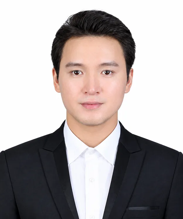 Jun-Wu-Chinese-Admissions-Liaison-Officer