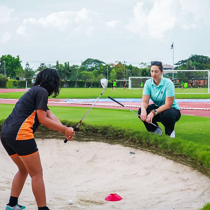 Welligton-College-Bangkok-Golf-Coach-Anna-Svanka-Mezule