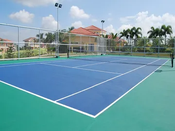 Photo28-tenniscourt