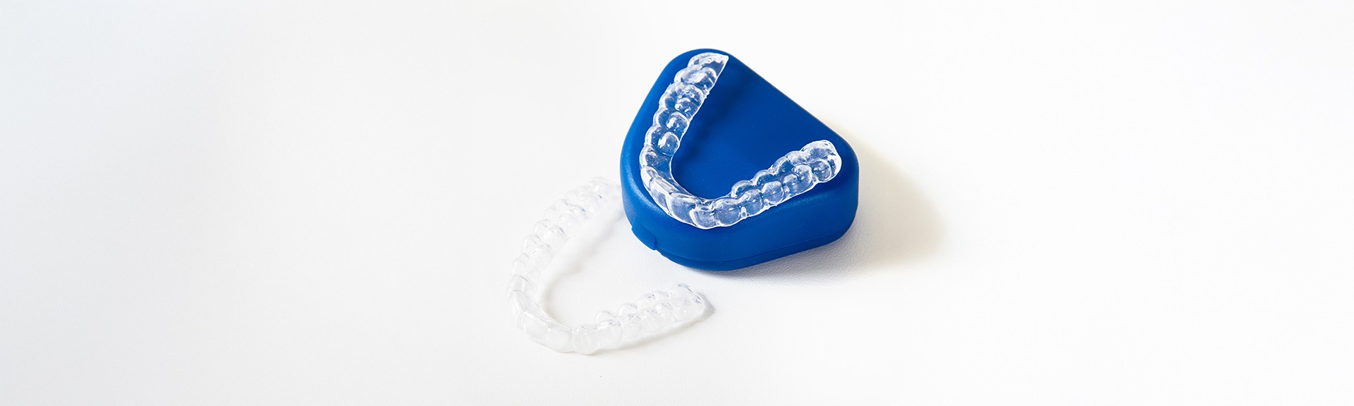 จัดฟันใส-Invisalign