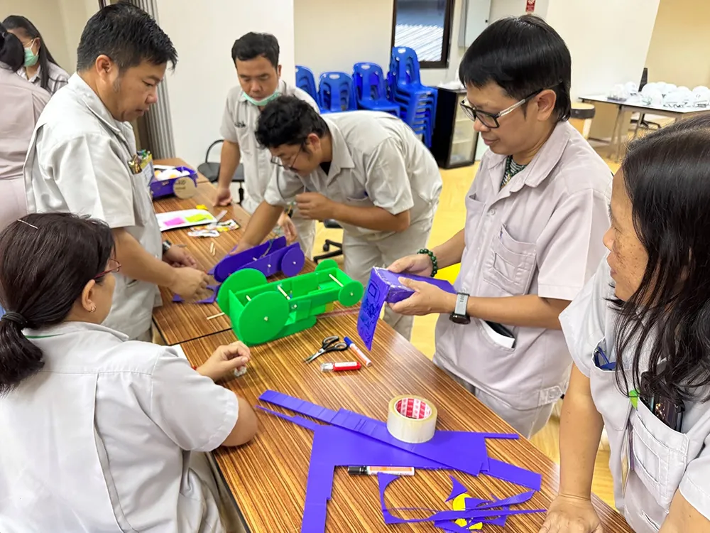 บริษัทฯจัดหลักสูตรอบรมภาวะผู้นำ1