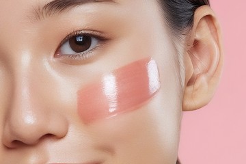 whitecarecaremakeup05primer