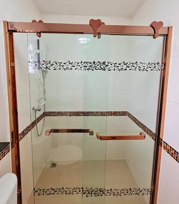 ltpshower-Customer05