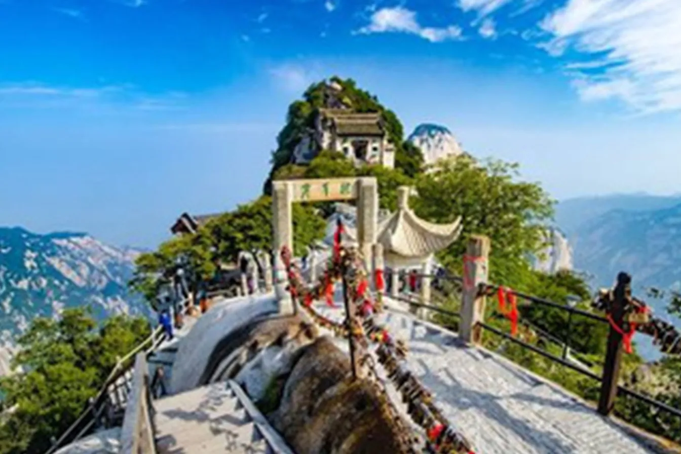HUASHAN-MOUNTAIN