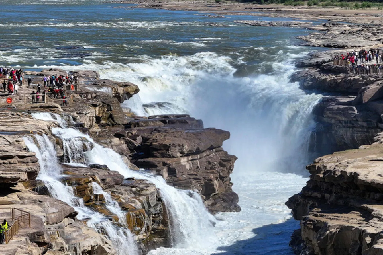 HUKOU-WATERFALL