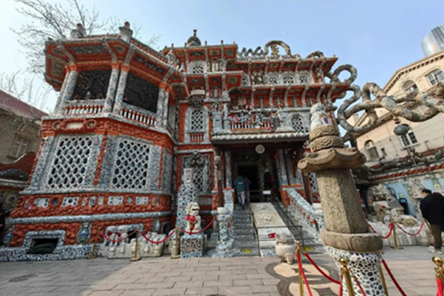 CHINA-PORCELAIN-HOUSE