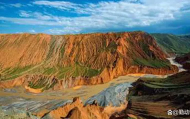 DUSHANZI-GRAND-CANYON