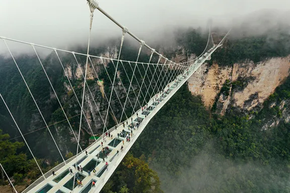 ZHANGJIAJIE-GLASS-BRIDGE