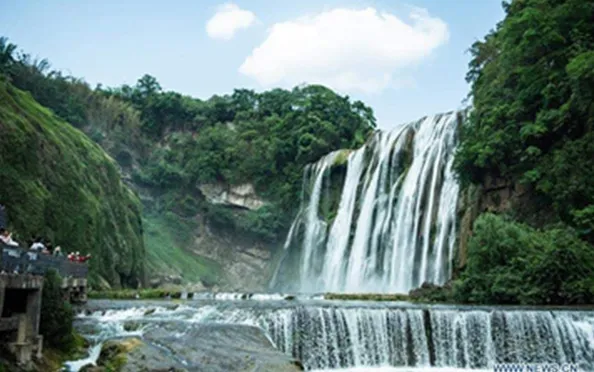 HUANGGUOSHU-FALLS
