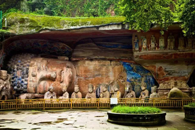 DAZU-GROTTOES