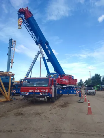 412380