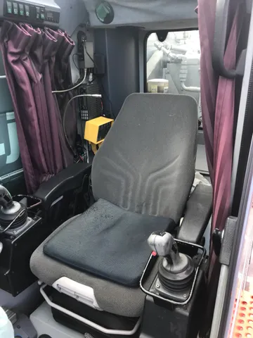 S23683097