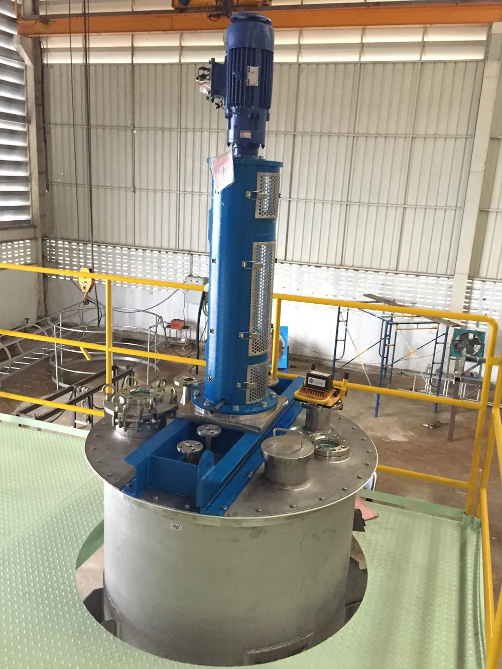 Reactortank1200L(3)