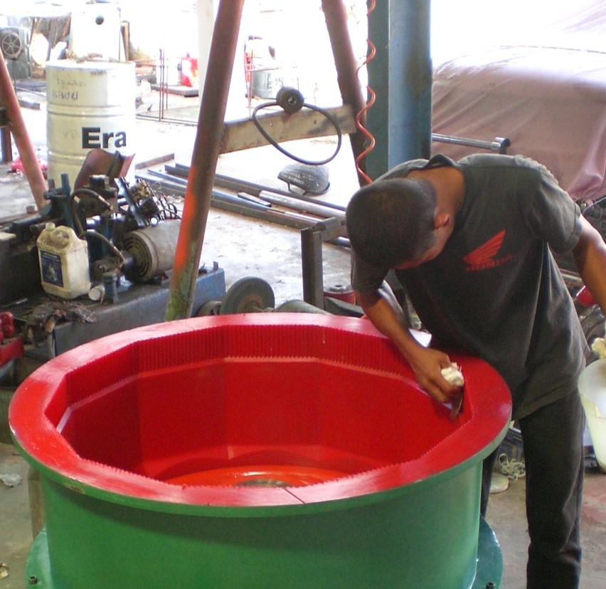 Rubber and PU Lining Service P.Y.C. Team