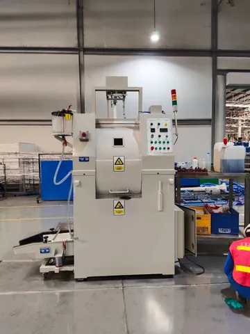 centrifugalbarrelfinishingmachinein