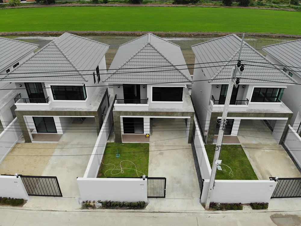 อัยยาพร้อพเพอร์ตี้