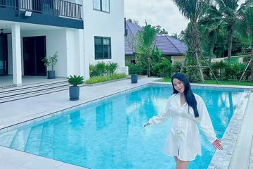 หินปูสระว่ายน้ำไวท์คลาวดี้2