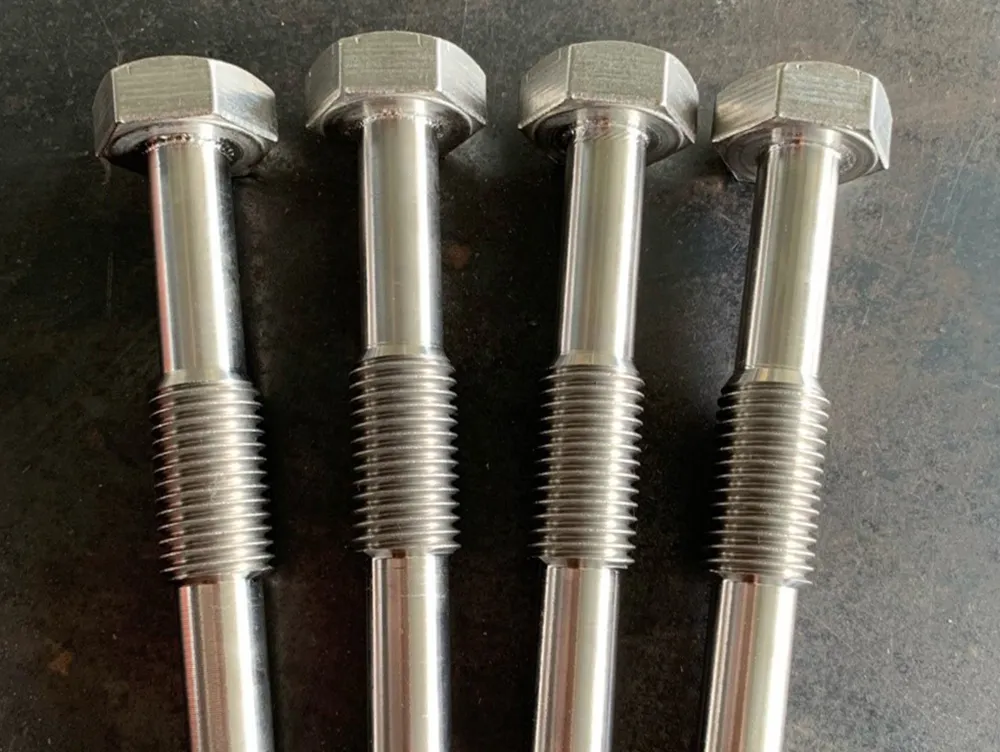 Stud-BolT3