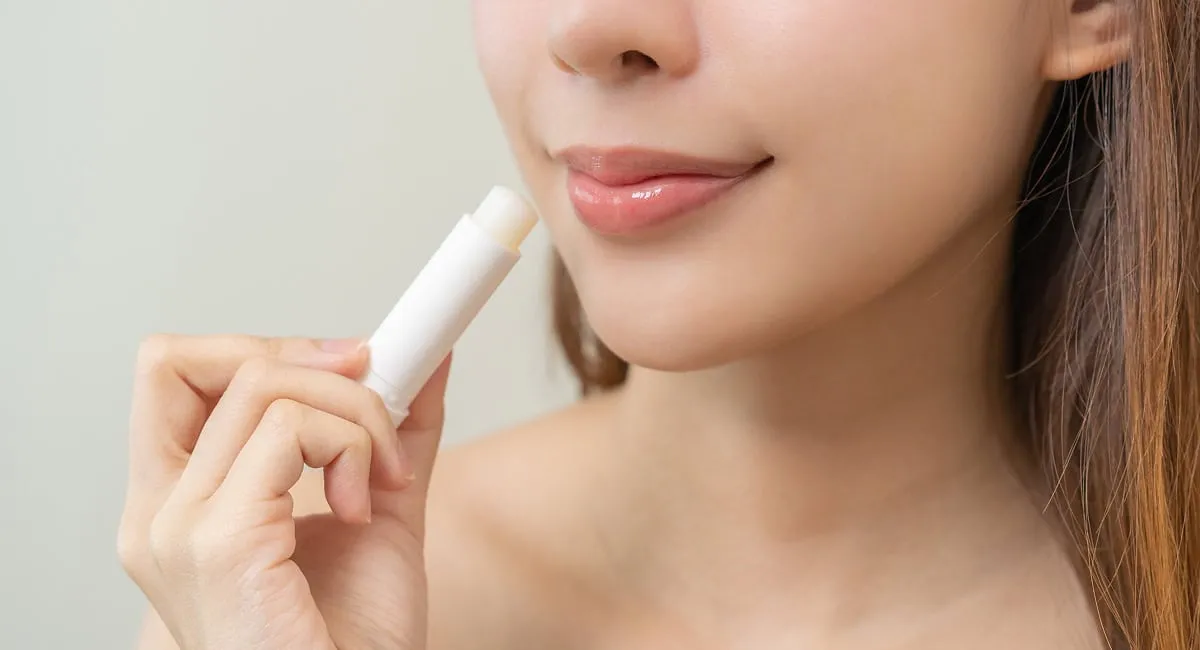 lip-balm-for-dry-chapped-lips