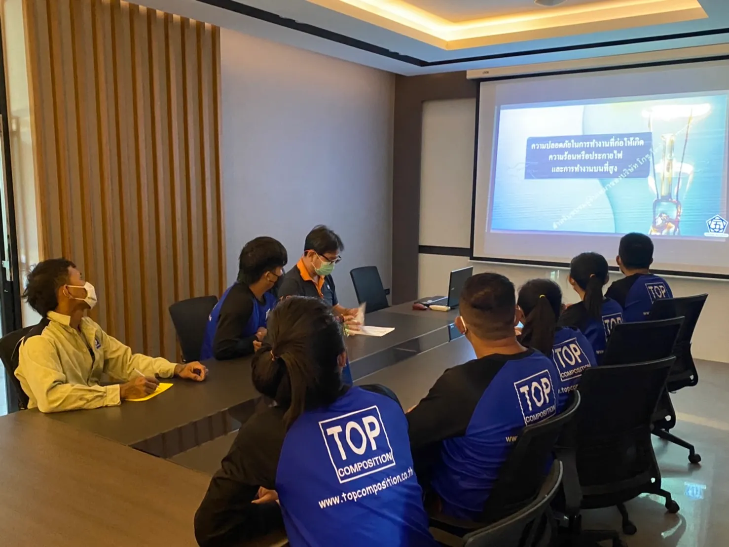4 ธันวาคม 2564 การฝึกอบรมความปลอดภัยในการทำงานทีก่อให้เกิดความร้อนและ ...