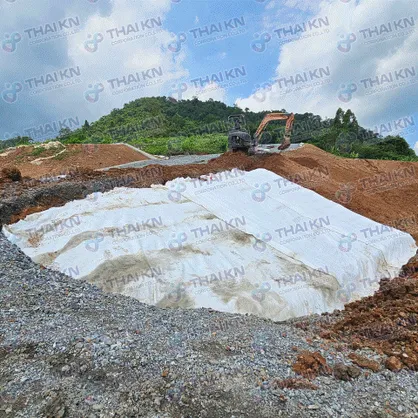 Geotextile THAIKN protect slope with Geocell 2 (Small)