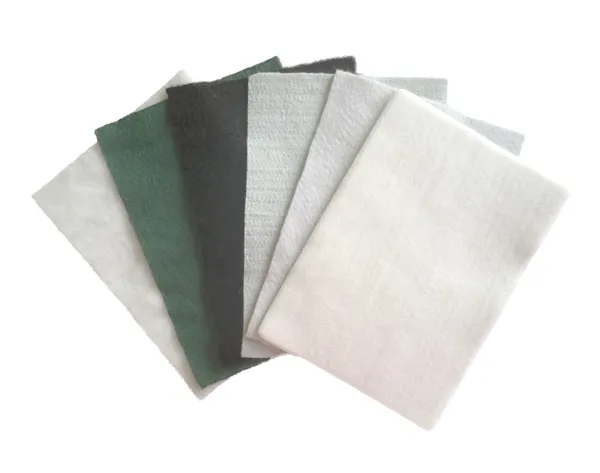 Nonwovengeotextile