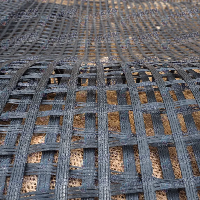 ไขความลับ ตาข่ายเสริมกำลังดิน THAIKN™ GEOGRID 2