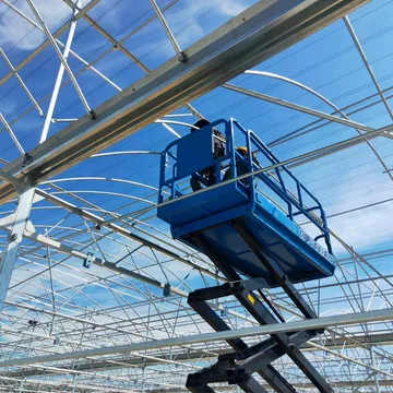 Constructionofgreenhousesandfacility
