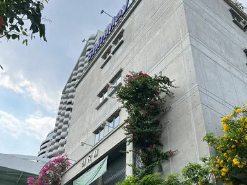 Building-10003Building(12)