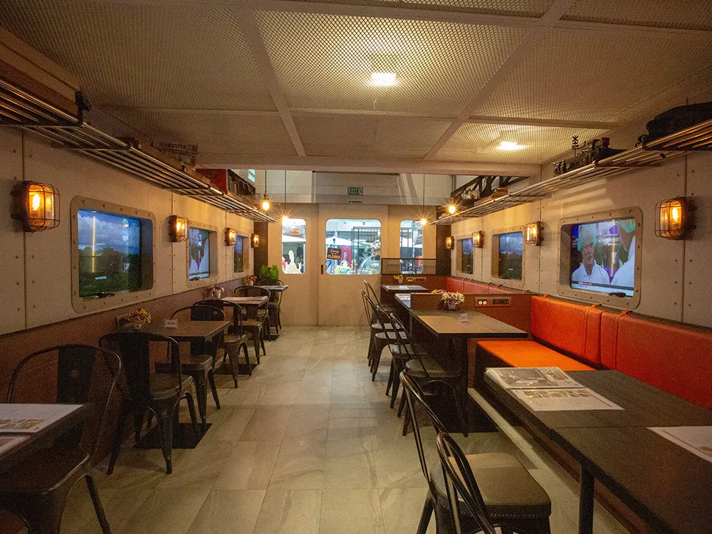 Silom-04