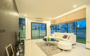 INTERIOR(13)