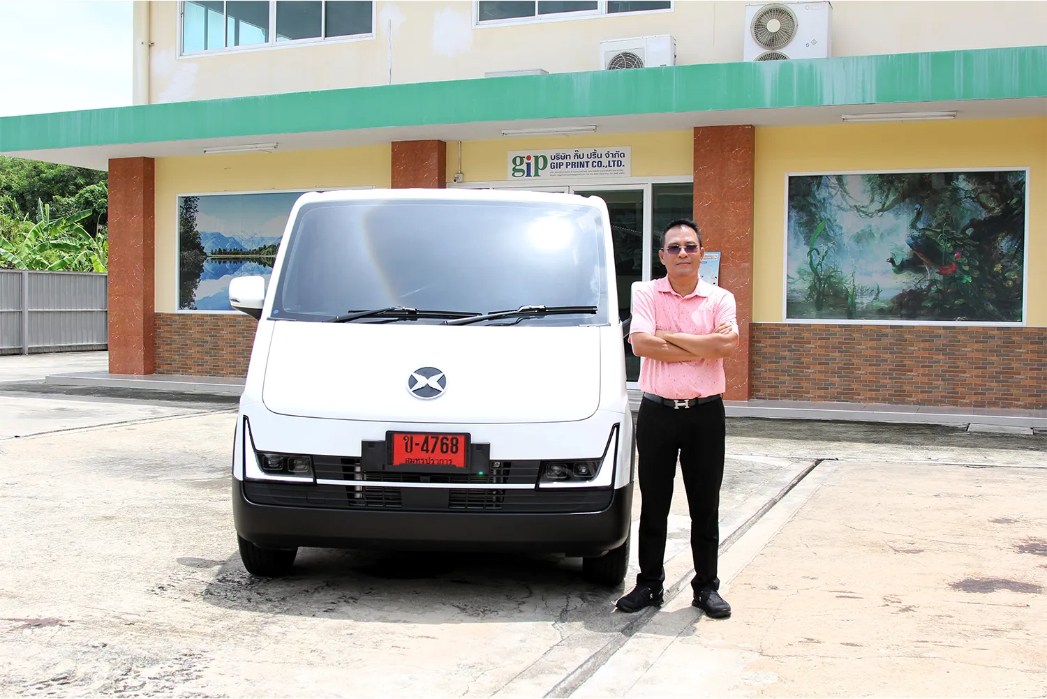NEX-เดินหน้าส่งมอบ-Cargo-Vantastic-EV1