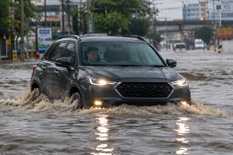 how-to-check-car-after-flooding-1