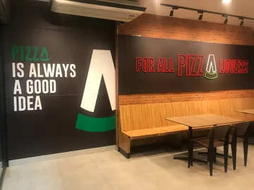 LINEALBUMpizzacompenyนวมินทร์๒๓๐๘๑๑72