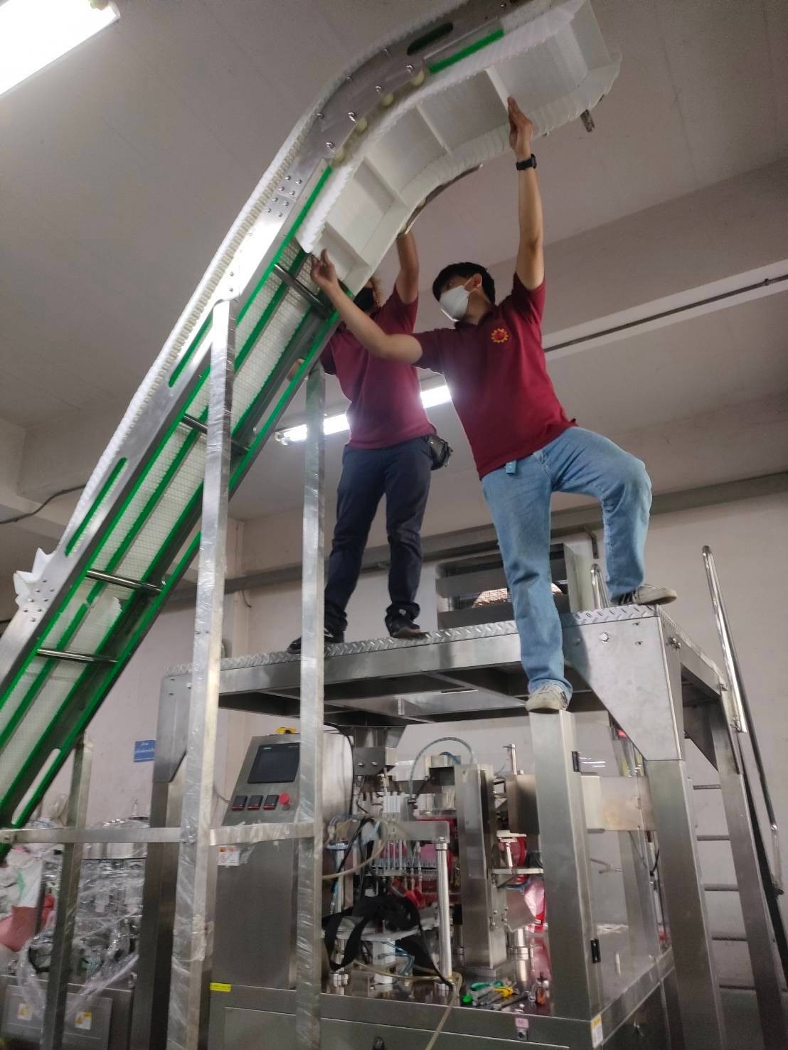 balloon-line-conveyor-install