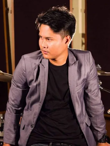 SamitDitsuengneon