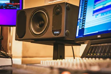 speakers