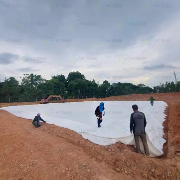 แผ่นใยสังเคราะห์สำหรับงานป้องกันHDPEฉีกขาด