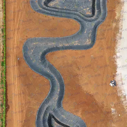 พลาสติกปูบ่อ HDPE Geomembrane ความหนา 0.75mm คลองไส้ไก่ ksbproduct G6