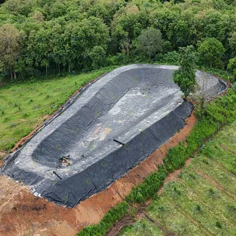Installation-HDPE-1.0mm-GEOTEXTILE-GT200-4800sqm 8